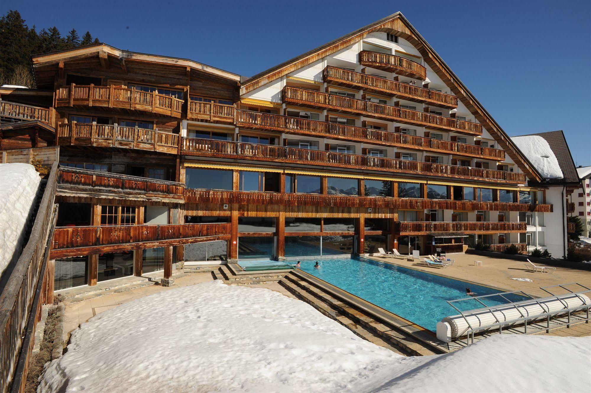Hotel Etrier Crans-Montana Bagian luar foto